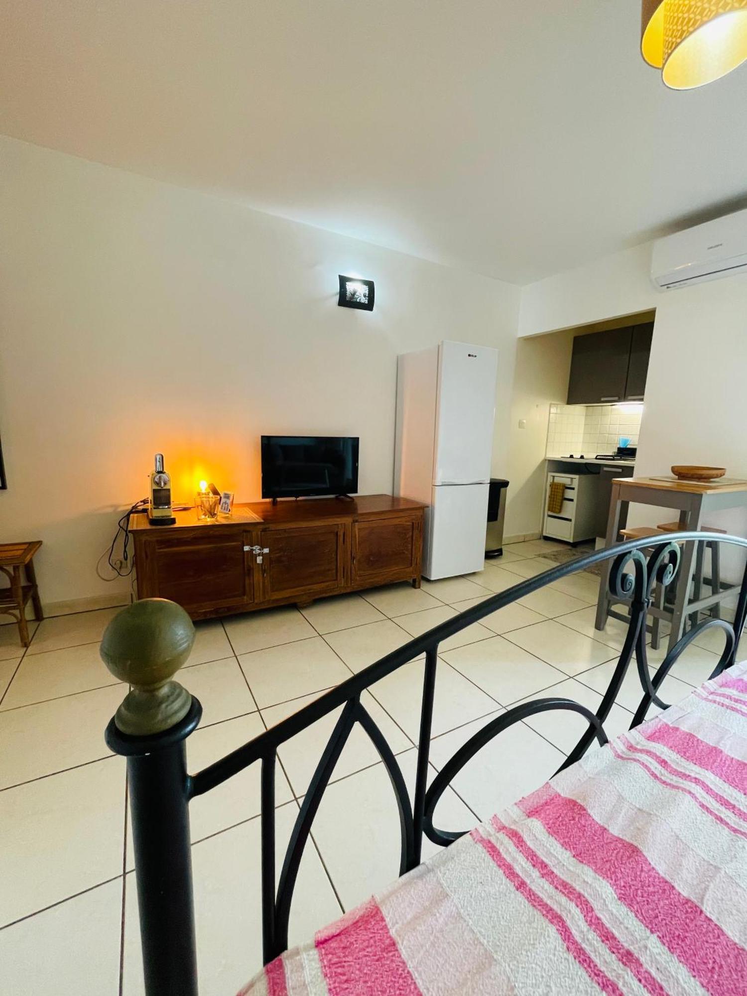 Prana Lodge Saint Gilles Les Bains 800 M De La Plage Dış mekan fotoğraf